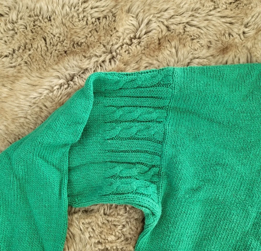 Crystal-Kobe Knit Turtleneck Size Medium