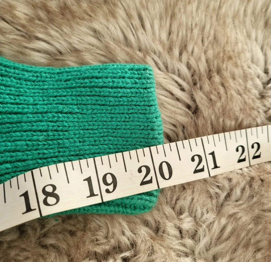Crystal-Kobe Knit Turtleneck Size Medium