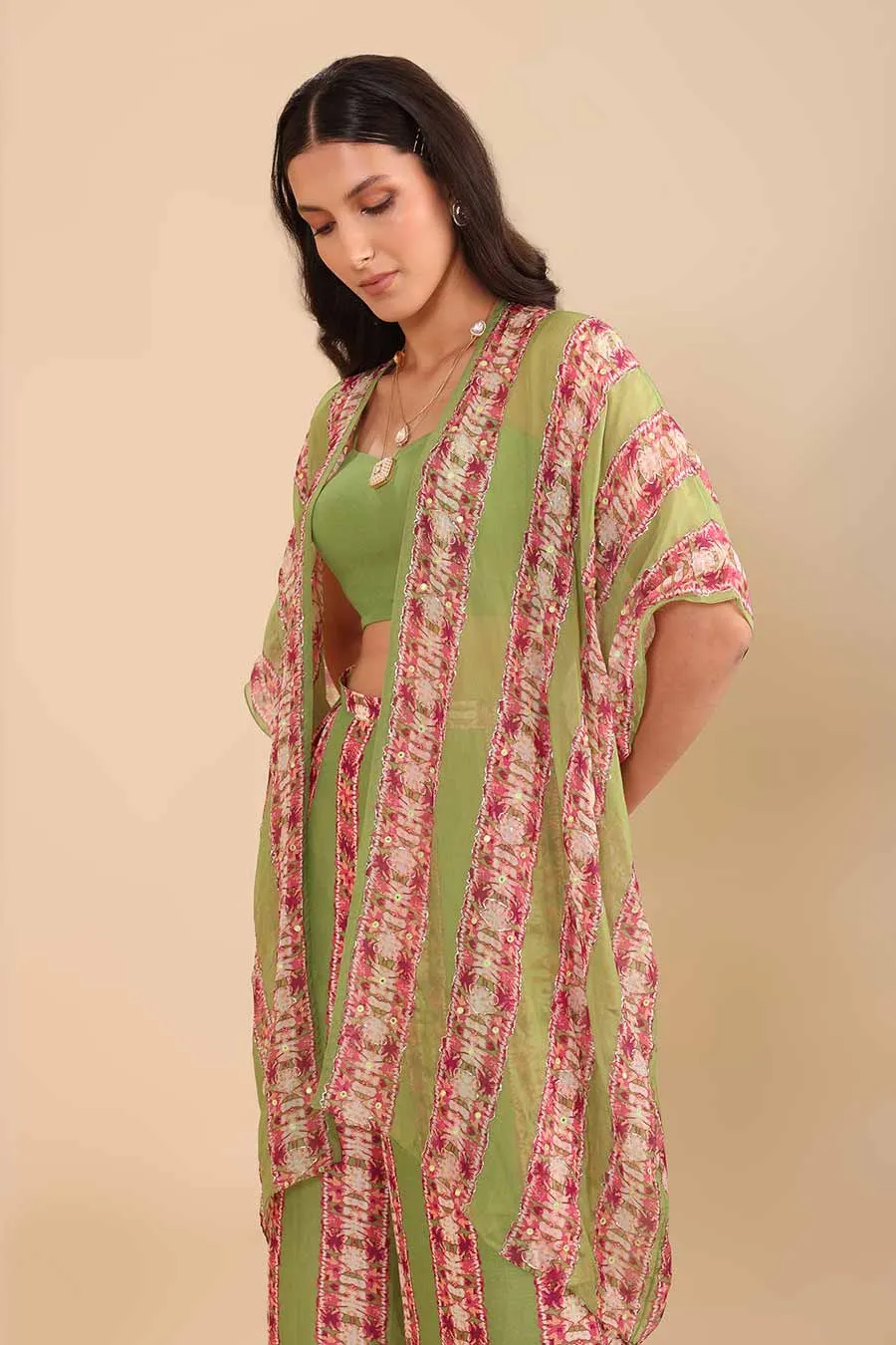 Green Naqsh Embellished Co-Ord Set With Cape