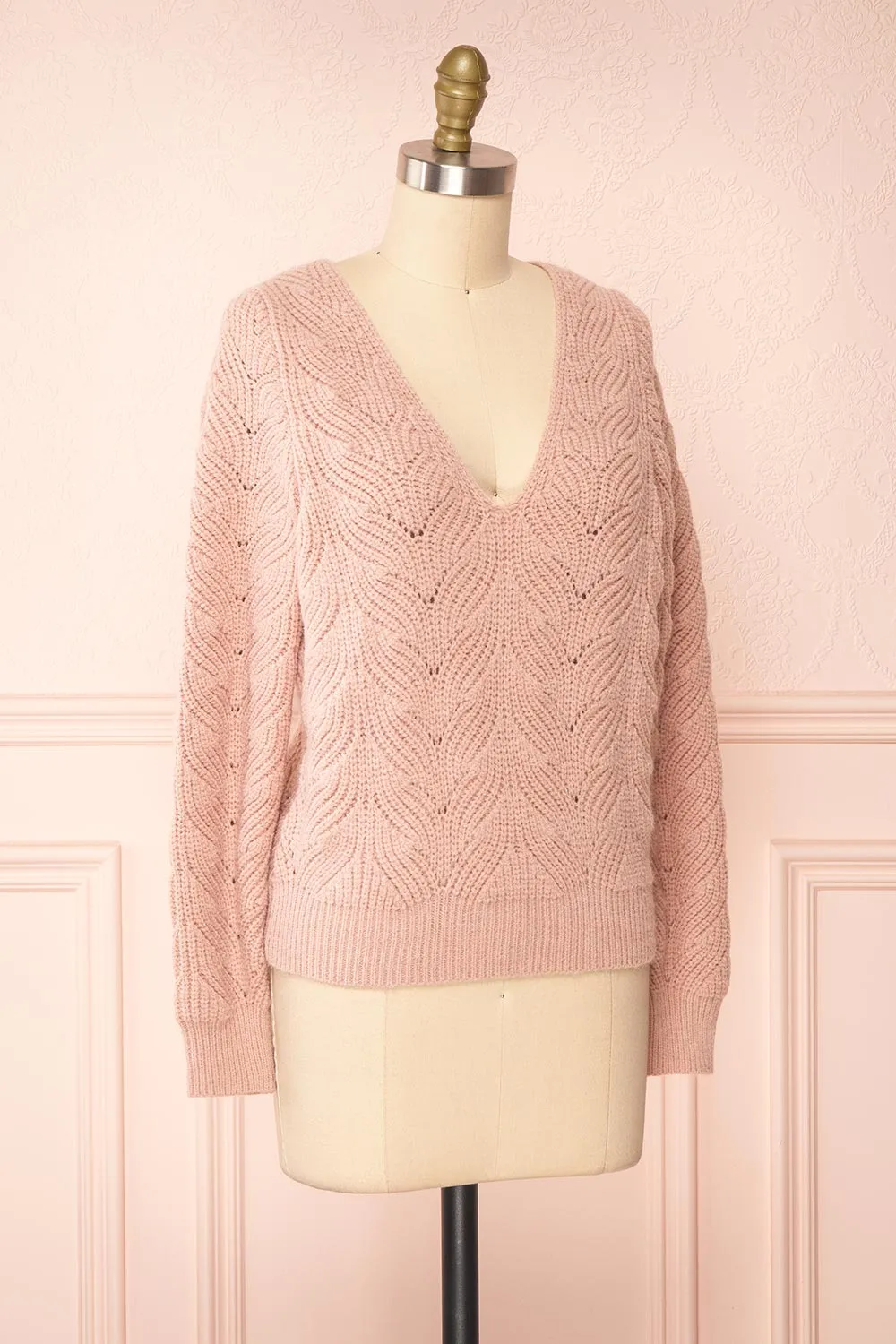 Honuka | V-Neck Knit Sweater