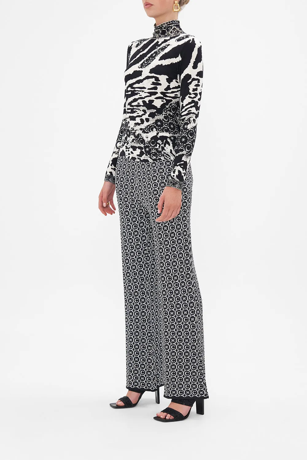 JERSEY TURTLENECK FELINE FANTASY