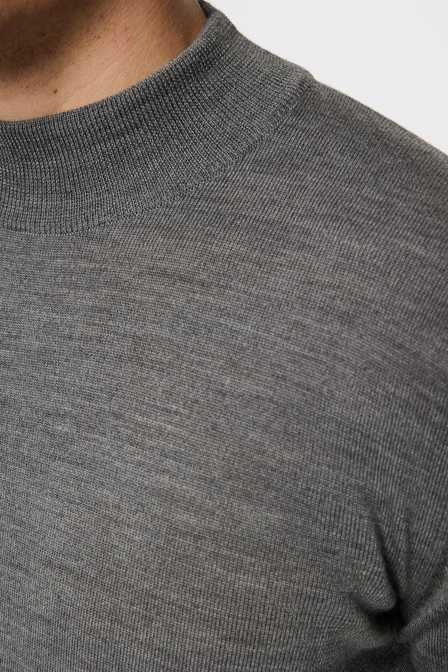Korman Merino Turtle Neck / Mid Grey Melange