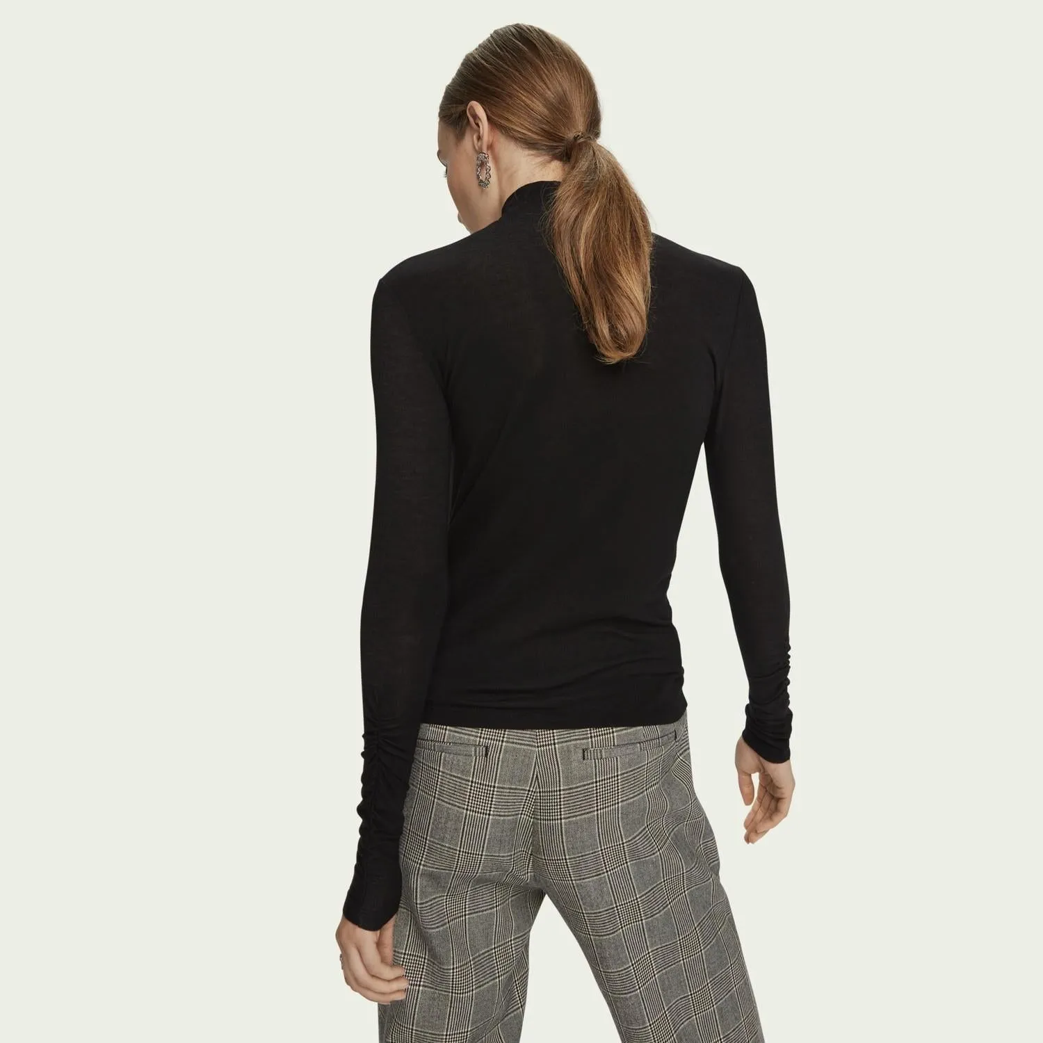 Long Sleeve Turtleneck T-Shirt (Black)