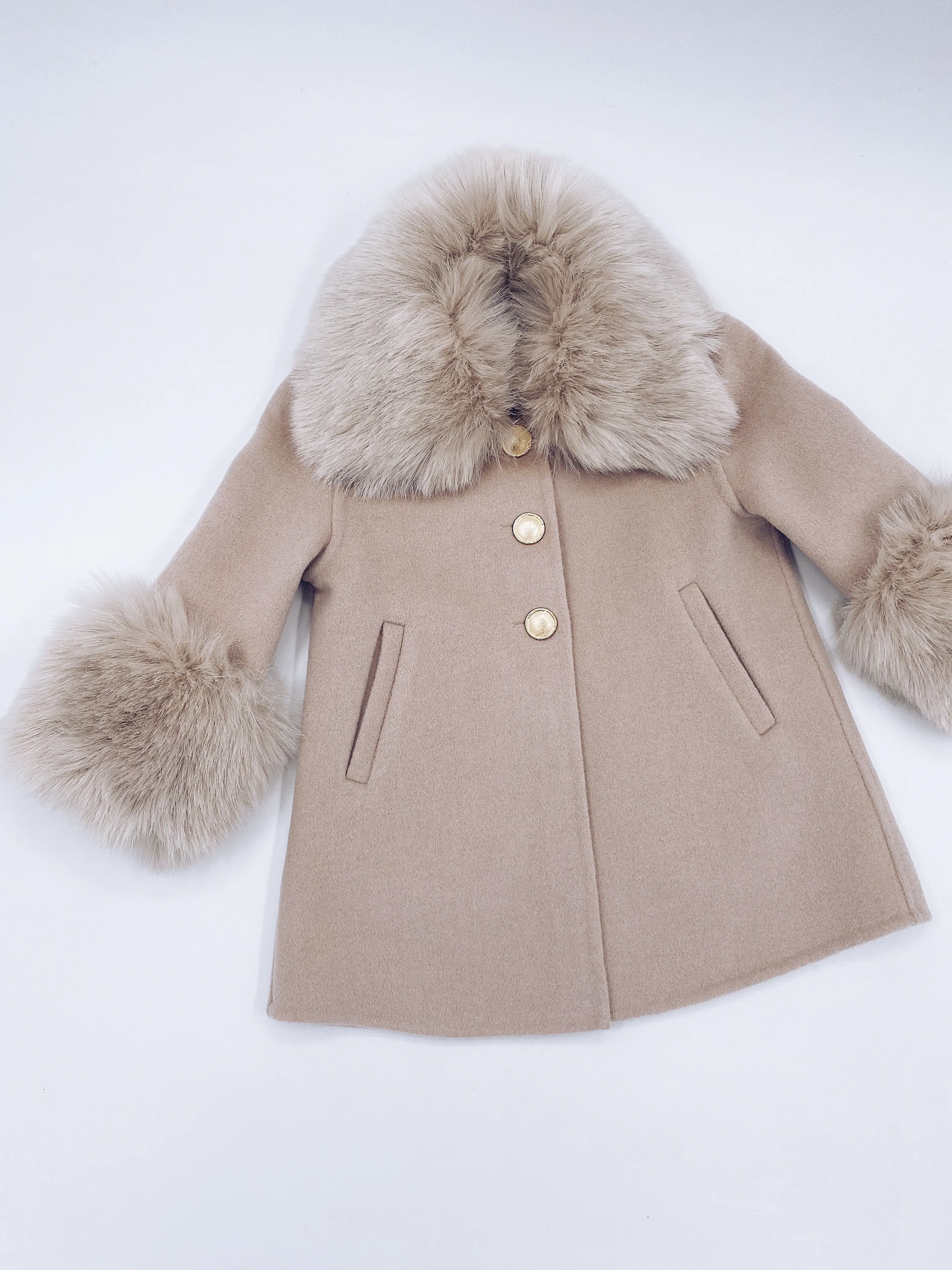 MI LOVES SIGNATURE Luxurious cashmere kids coat with Synthetic fur trim and cuffs in Beautiful Nude colour.