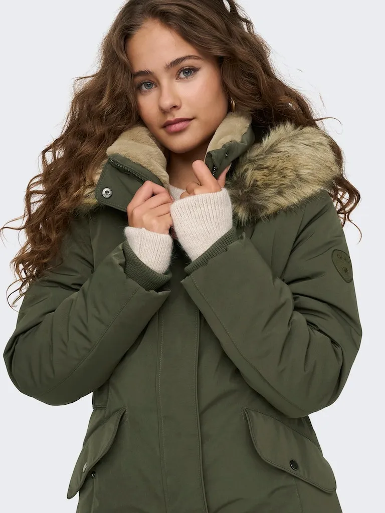 Only / Damen-Jacke / ONLPRISKA PARKA JACKET CC OTW