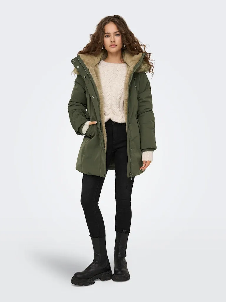 Only / Damen-Jacke / ONLPRISKA PARKA JACKET CC OTW