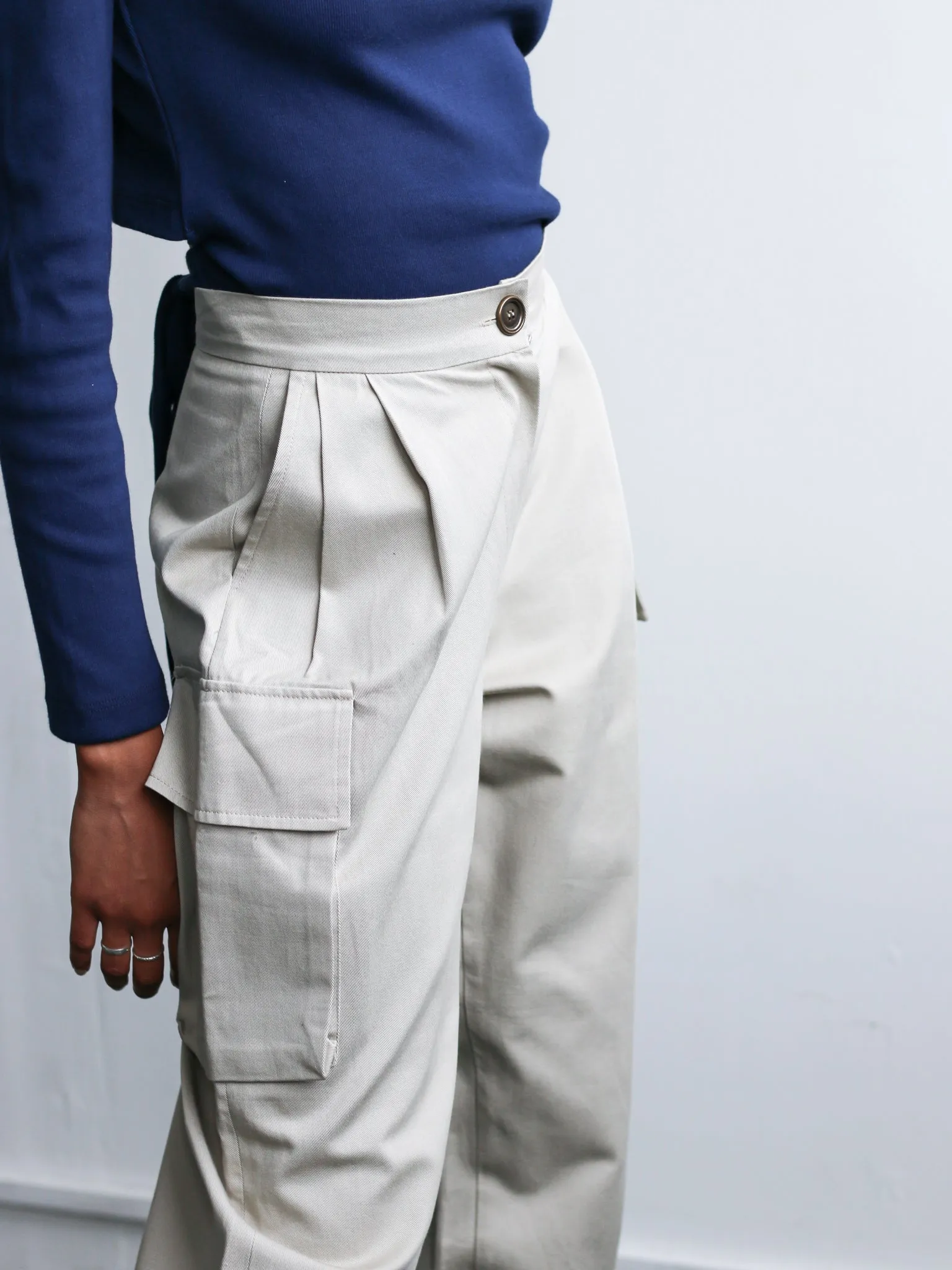 Organic Cotton Utility Cargo Pant With Buckles In Beige