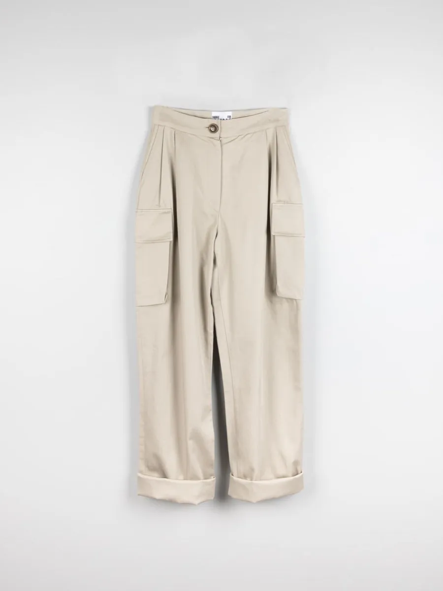 Organic Cotton Utility Cargo Pant With Buckles In Beige