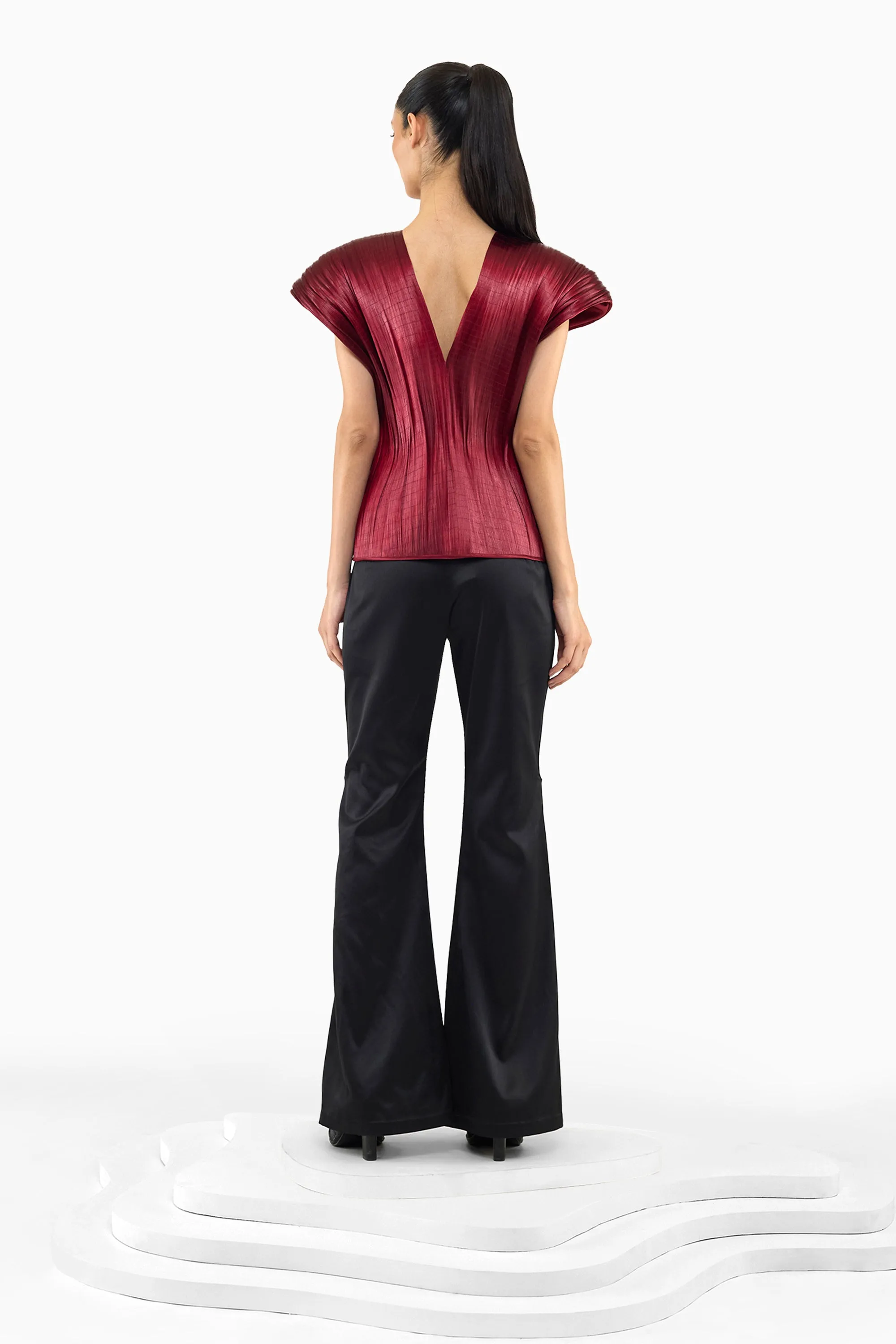 RUBY METAL CAPE