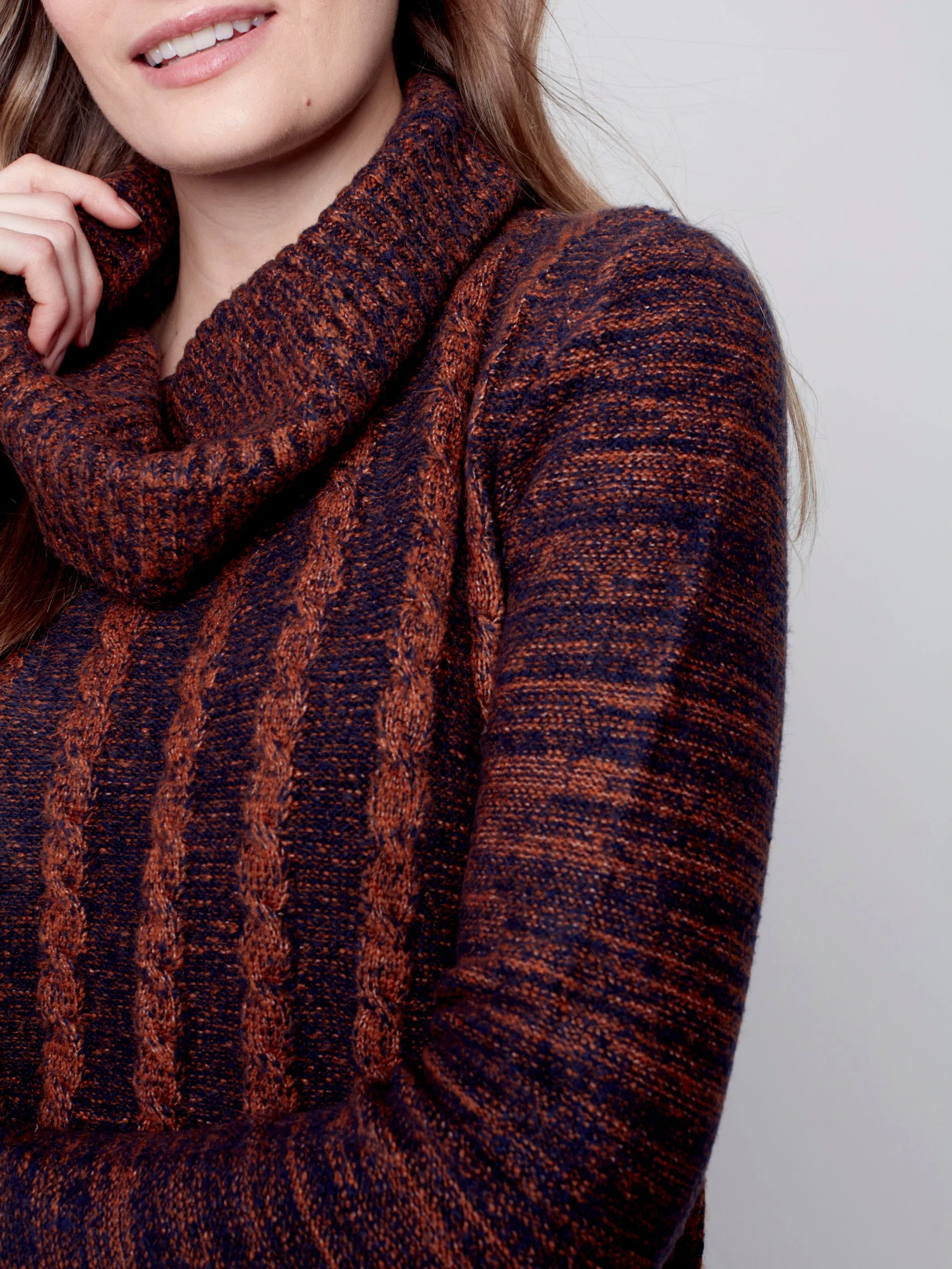 Two-Tone Cable Knit Turtleneck Round Hem Sweater