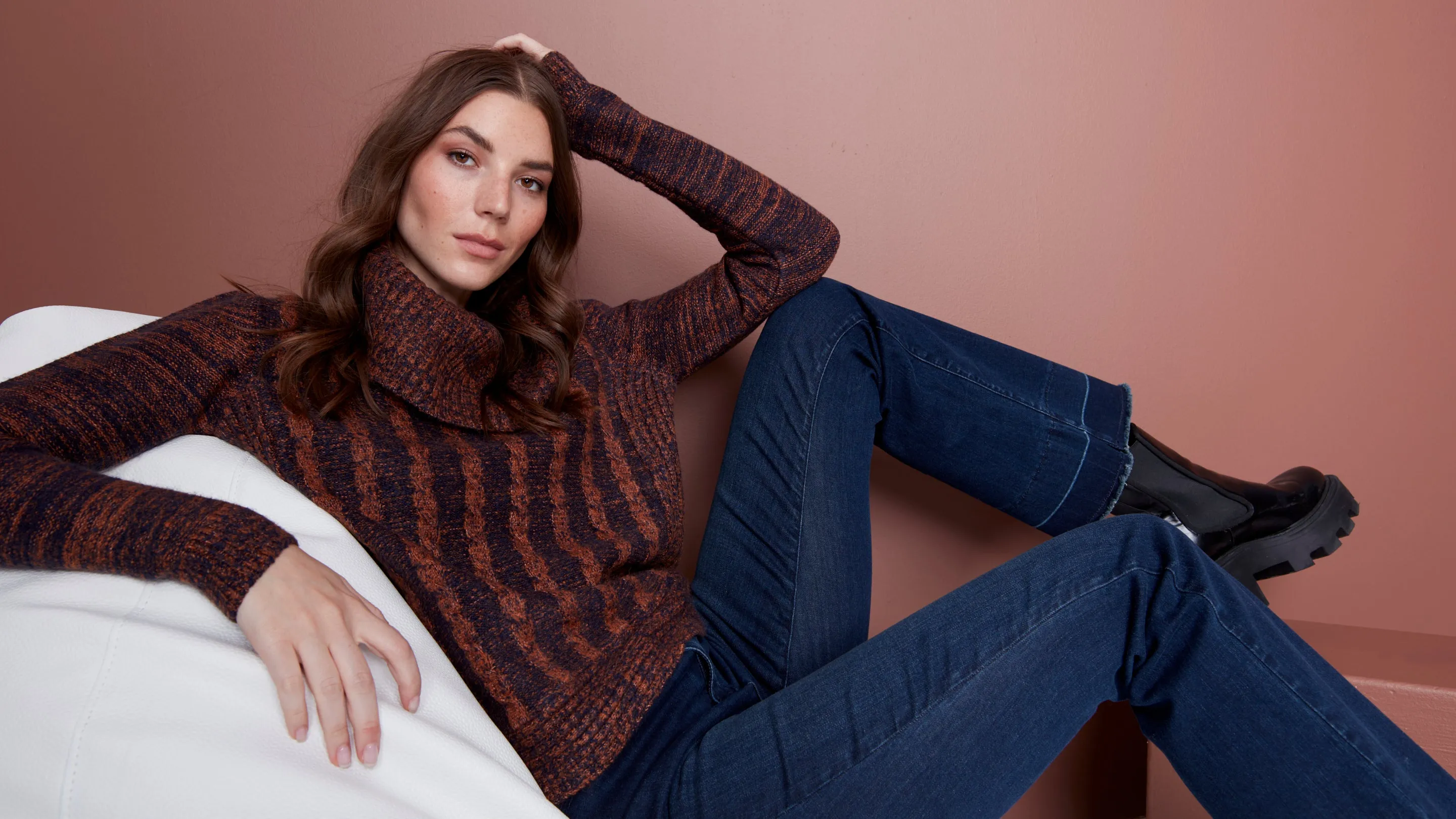 Two-Tone Cable Knit Turtleneck Round Hem Sweater